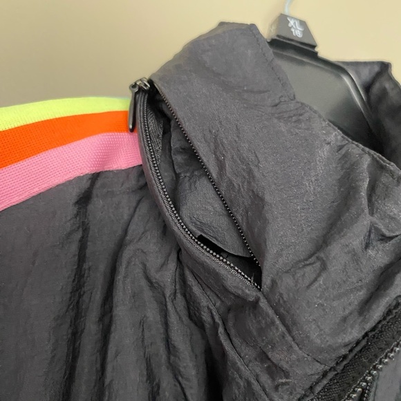 FABLETICS Le Pride Carol Crop Woven Nylon Rainbow Jacket Size XS - Picture 10 of 15